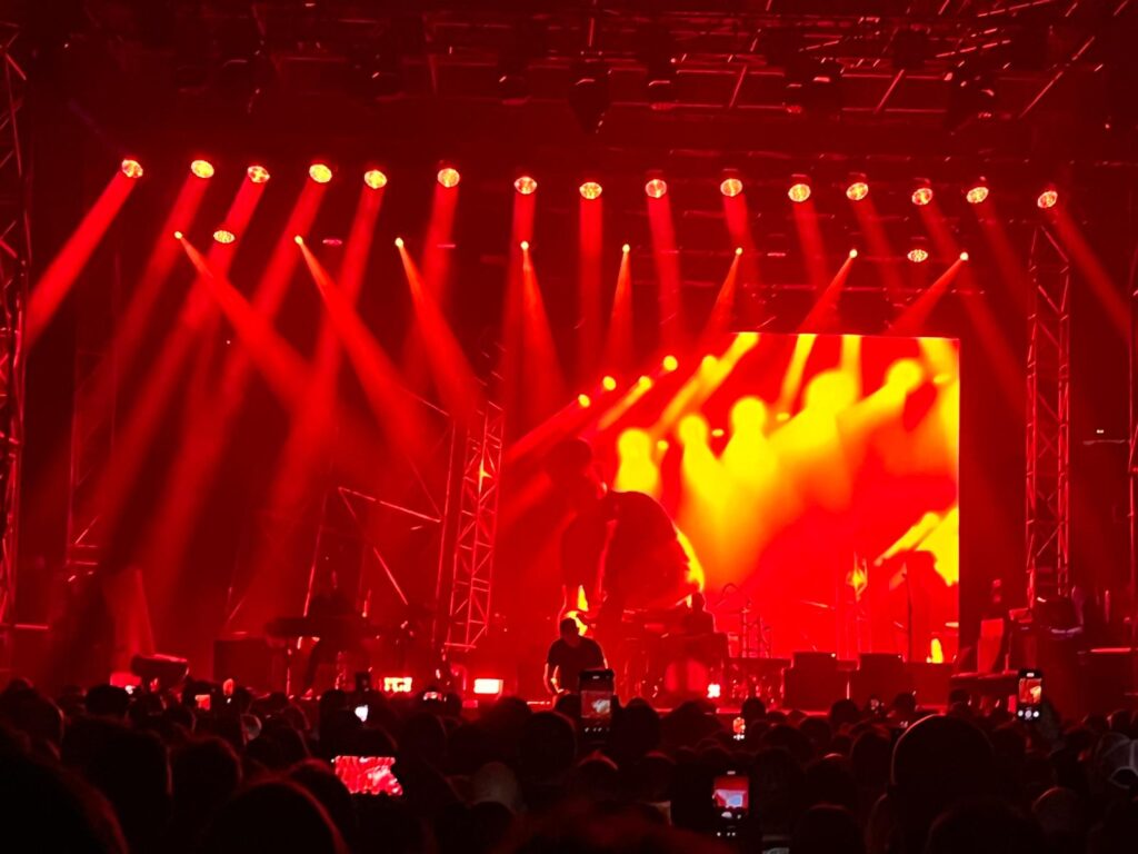 escenario Concierto Bryan Adams Support