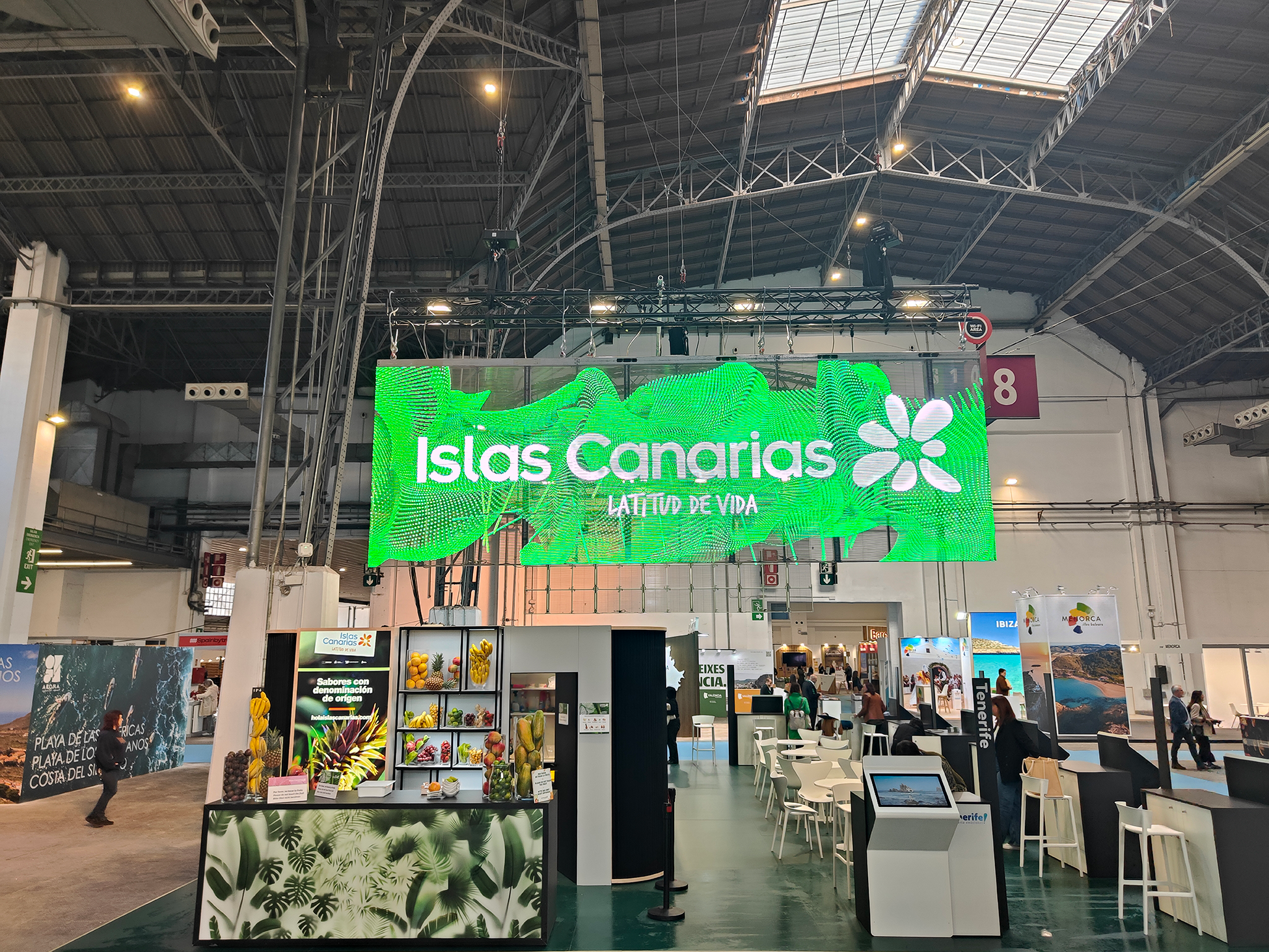 pantalla Islas Canarias Btravel Barcelona 2025