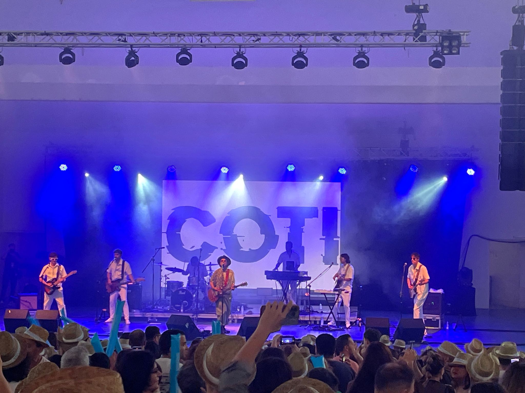 pantalla Coti concierto ASINDOWN
