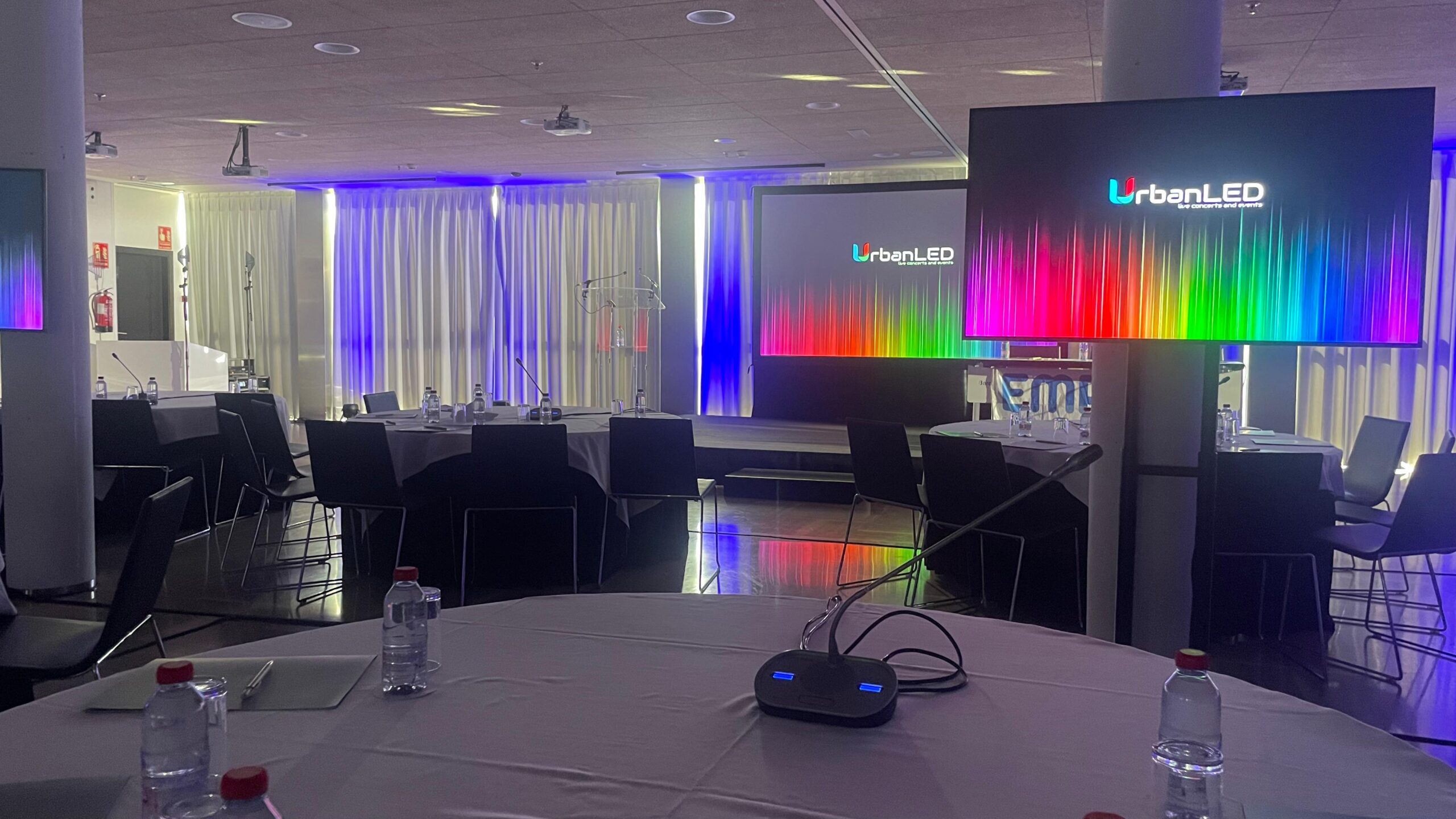 imagen congreso pantallas