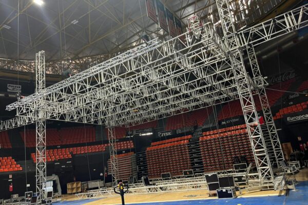 montaje Ground Support Antonio Orozco