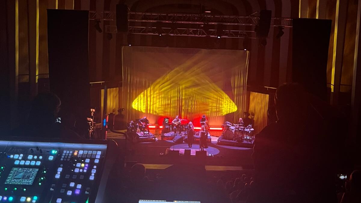 mesa sonido concierto Robert Plant