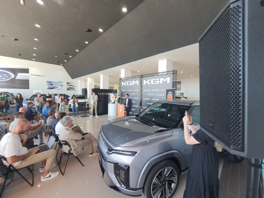 Presentación de Neal Sako en KGM