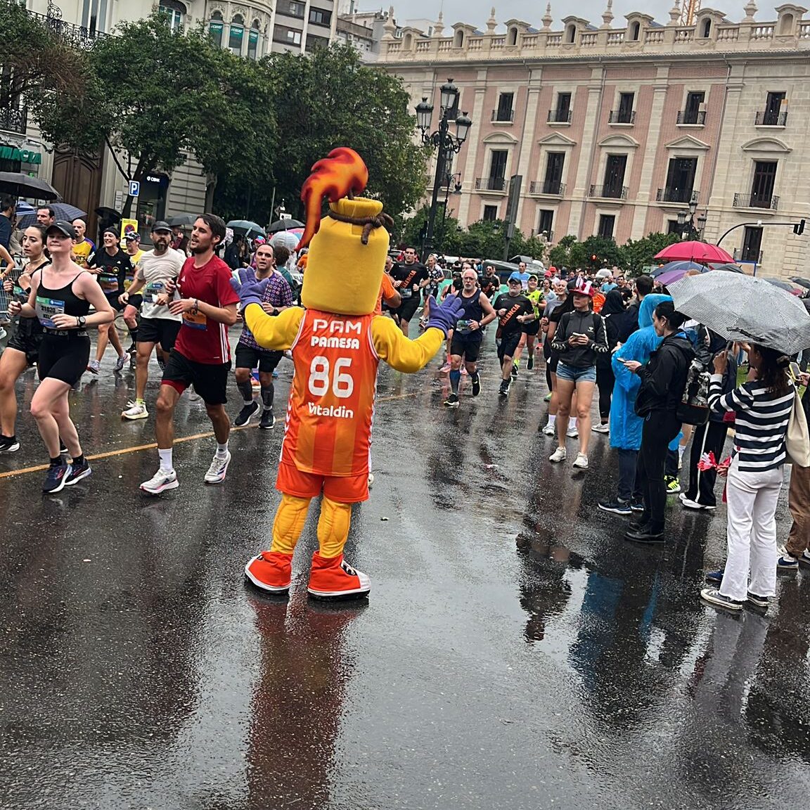 Pam en Media Maratón Valencia 2025
