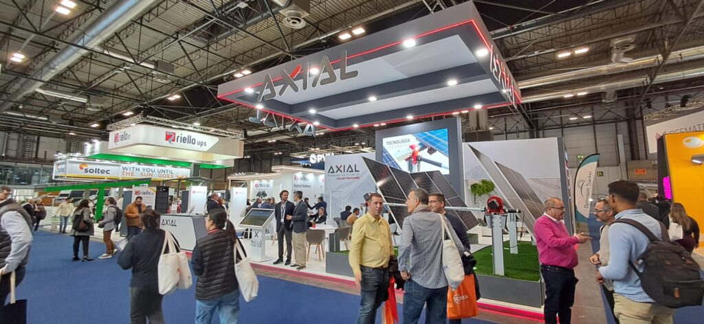 público stand Axial