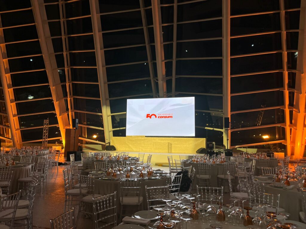pantalla 50 aniversario Consum