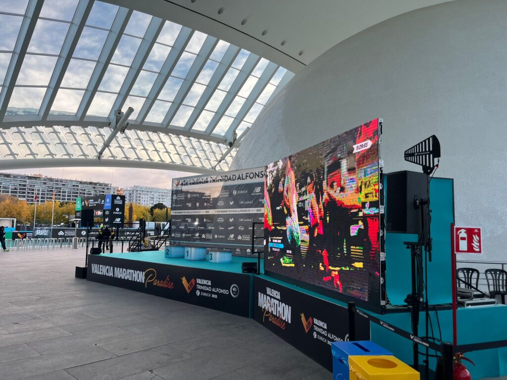 escenario Maratón Valencia 2025