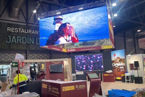 pantalla Caminos Naturales FITUR 2026