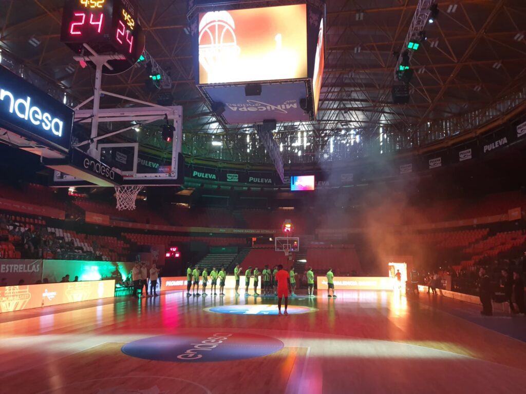 imagen salida iluminación equipos Mini Copa Endesa 2026