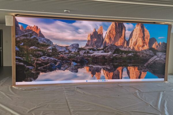 frontal pantalla LED fija